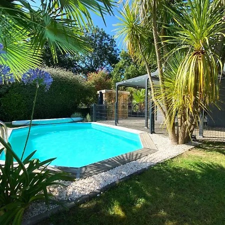 Villa Val De Rance By Locntour Villa Taden