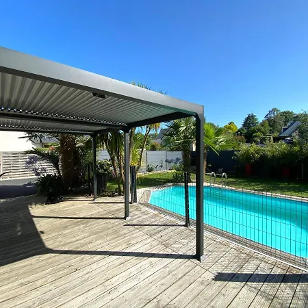 Villa Val De Rance By Locntour Taden